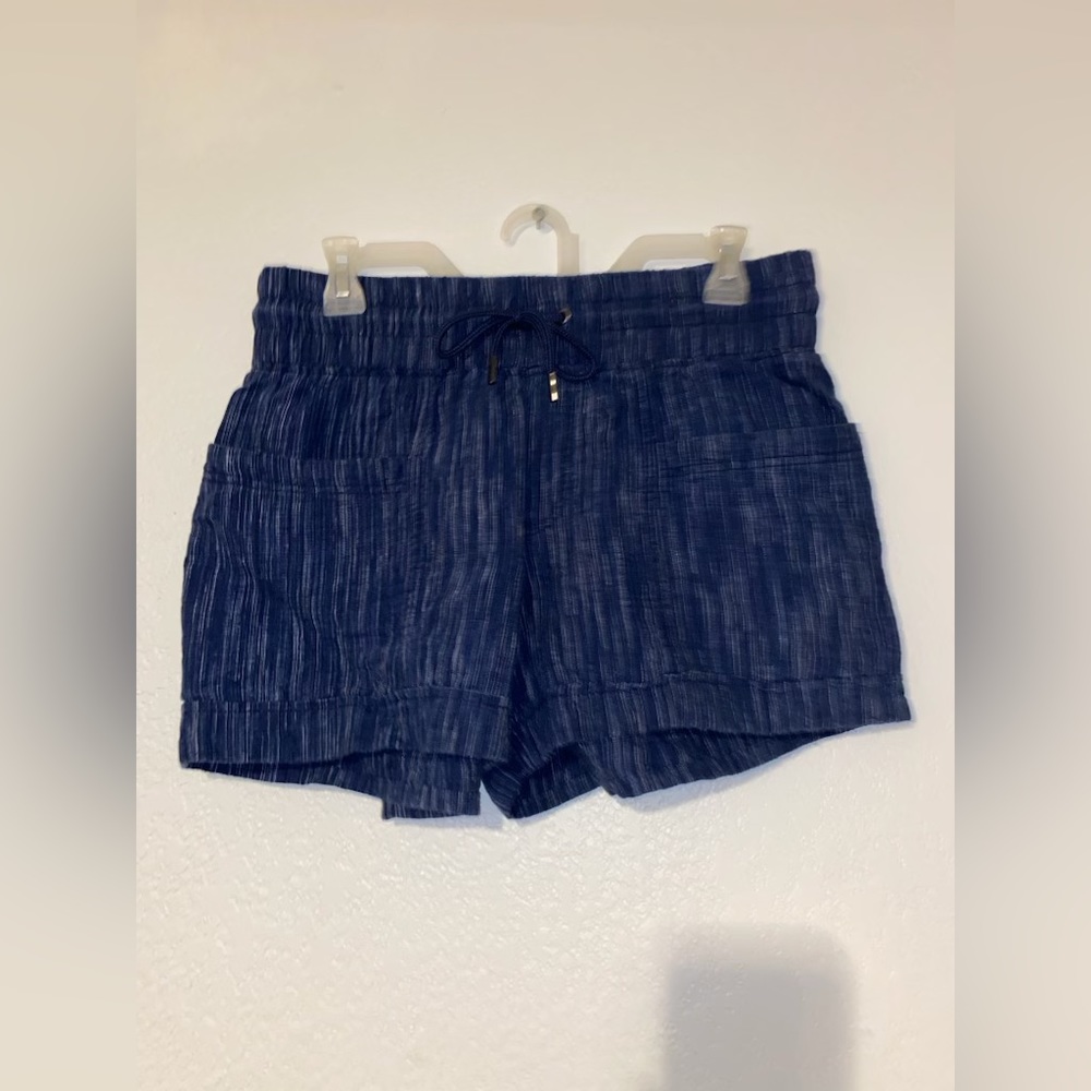 Athleta Cabo Linen Blue Textured shorts size 6 NWOT